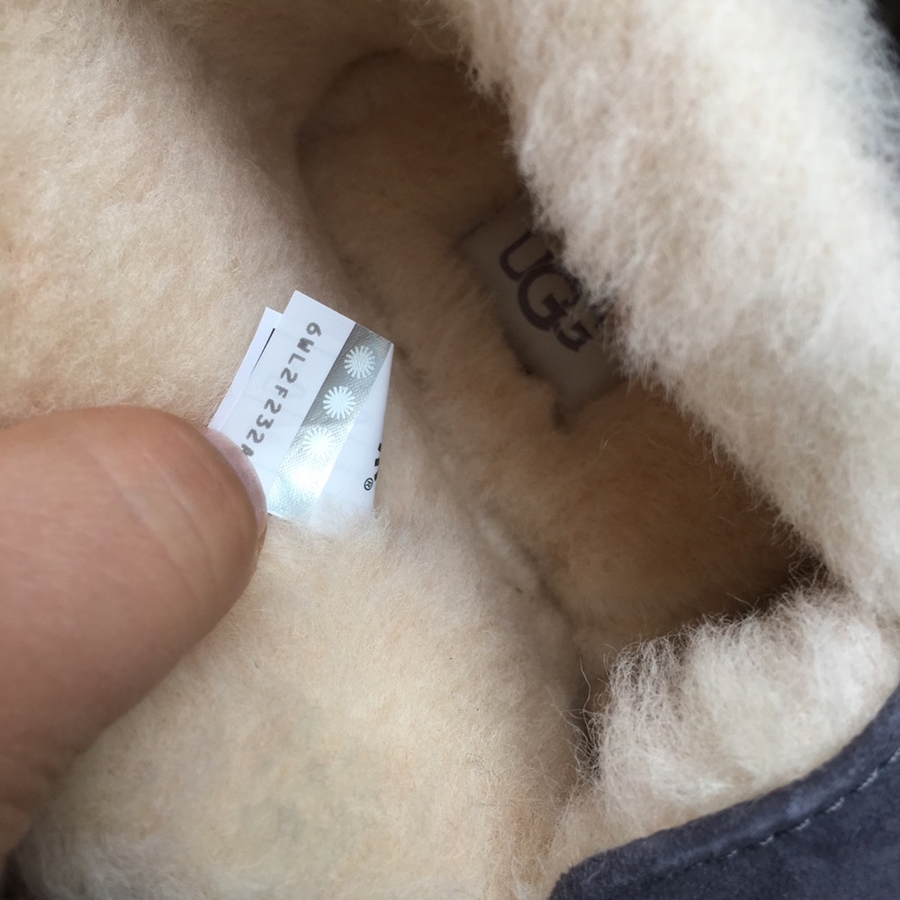 UGG Womens Slippers Sz 6 Nightfall Waterproof - Picture 8 of 8